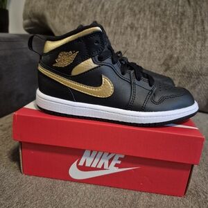 Brand New Jordan Retro 1 Size 12c Black/gold/white